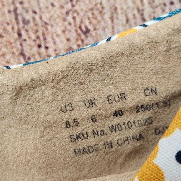 UIN Womens Canvas Shoes Size 8.5 Art Steps Barcelona Mosaic Toledo Yellow Blue - Picture 12 of 12